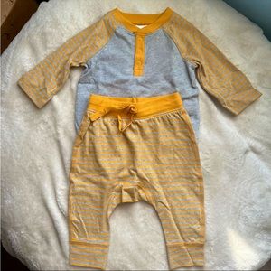 Hanna Andersson Wiggle Pants and Shirt Set